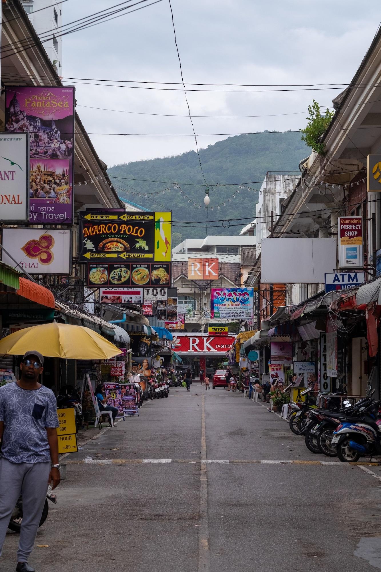 Ella Bed Bed and Breakfast Patong Εξωτερικό φωτογραφία